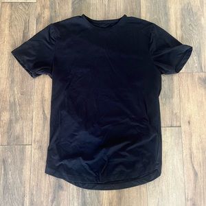 Cuts Clothing - AO Curved Hem Tshirt (Black)